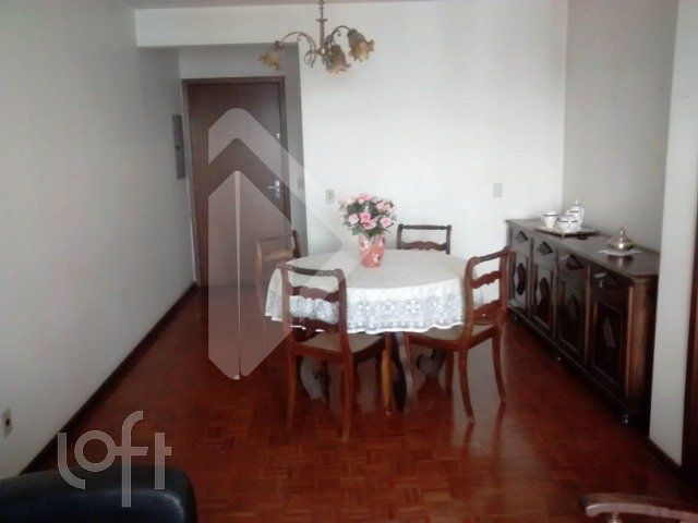 Apartamento com 89m², 2 dormitórios, 2 vagas, Independência em Porto Alegre