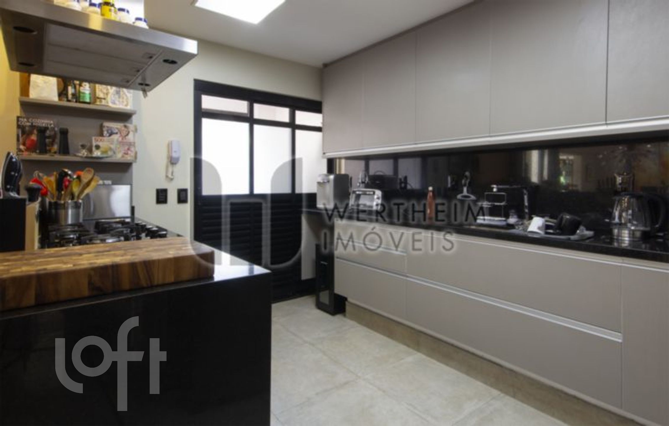 Apartamento à venda com 3 quartos, 200m² - Foto 6