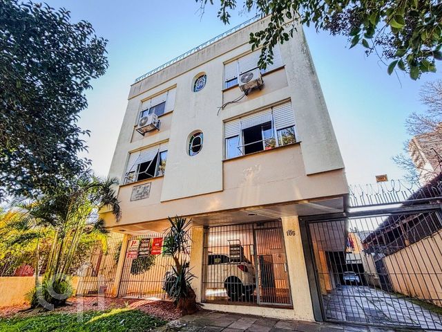 Apartamento com 91m², 3 dormitórios, 1 suíte, 1 vaga, Vila Ipiranga em Porto Alegre