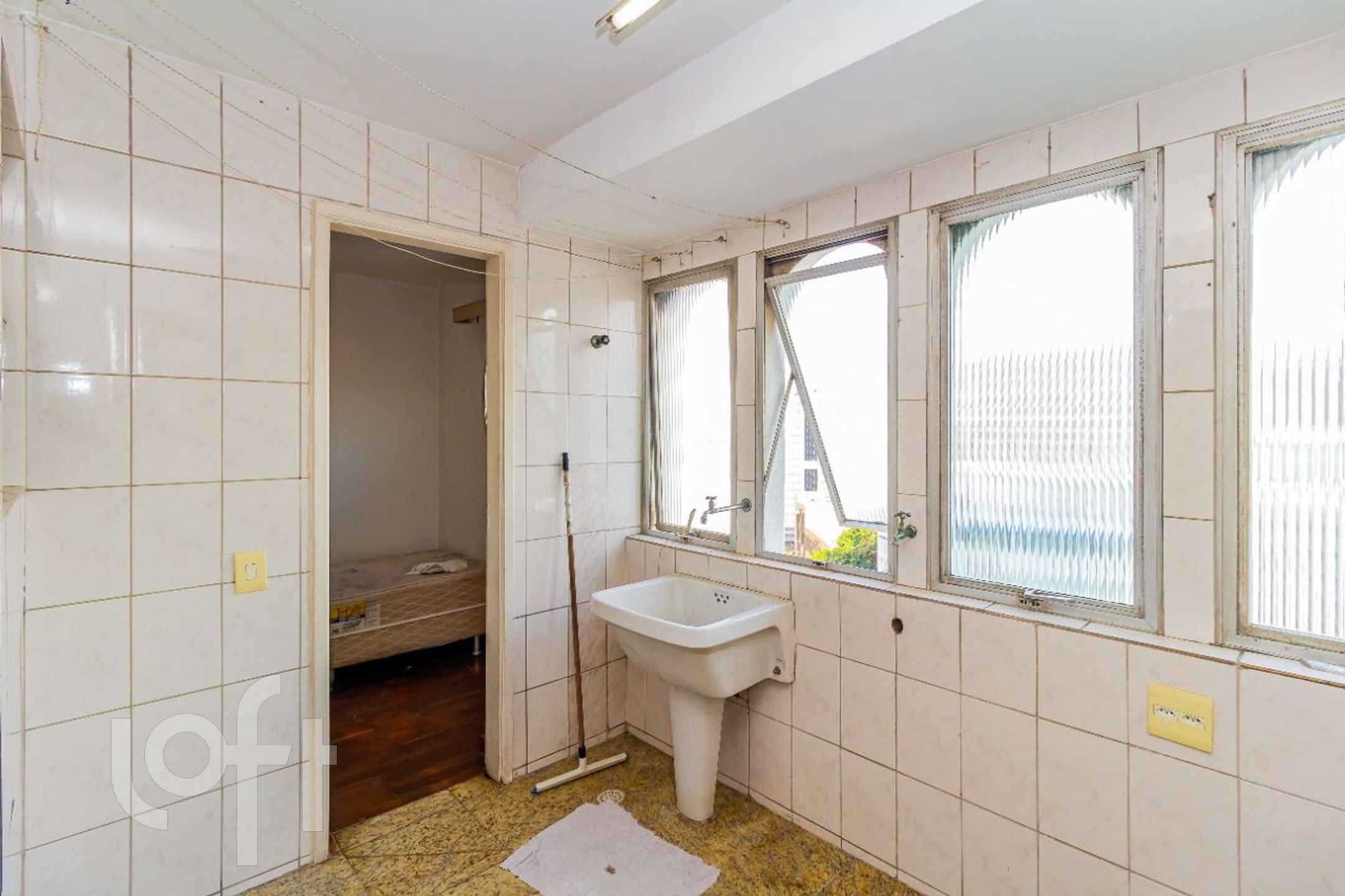 Apartamento à venda com 3 quartos, 162m² - Foto 19