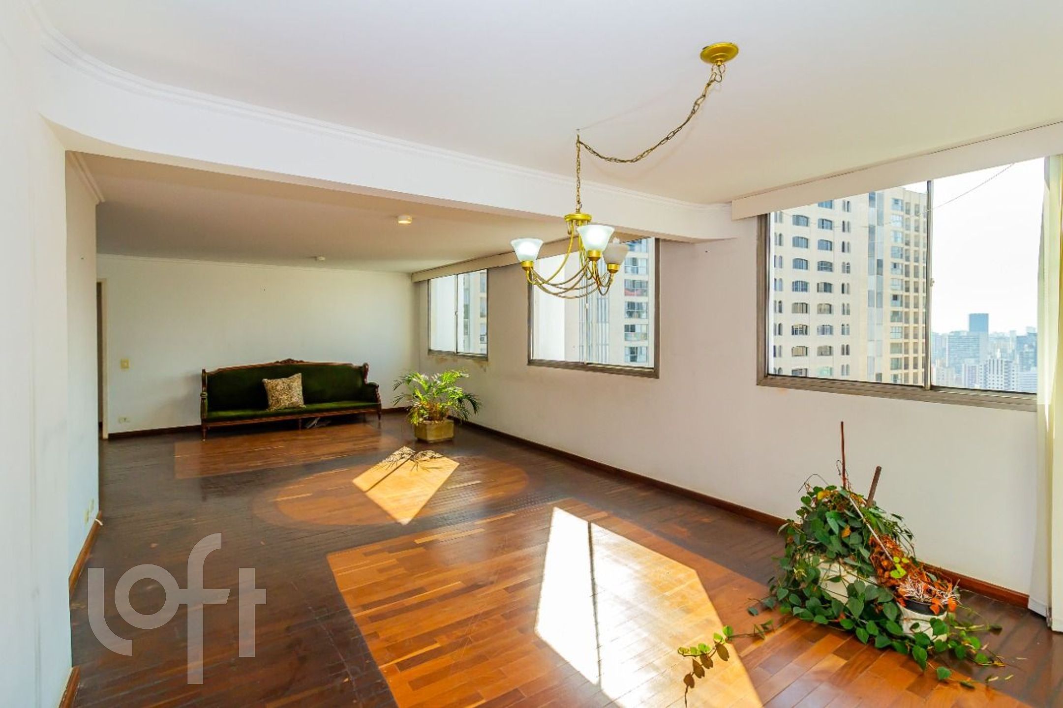 Apartamento à venda com 3 quartos, 162m² - Foto 1