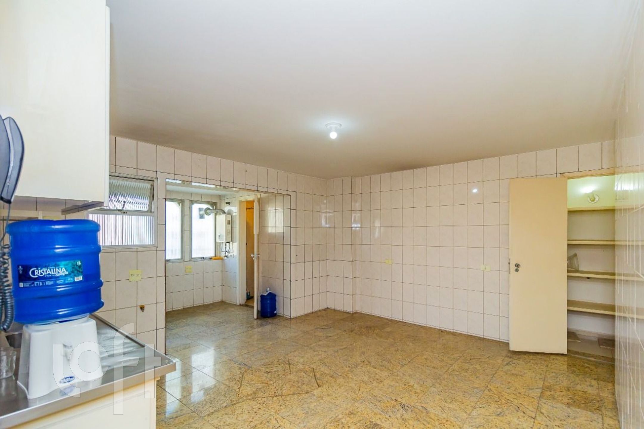 Apartamento à venda com 3 quartos, 162m² - Foto 13