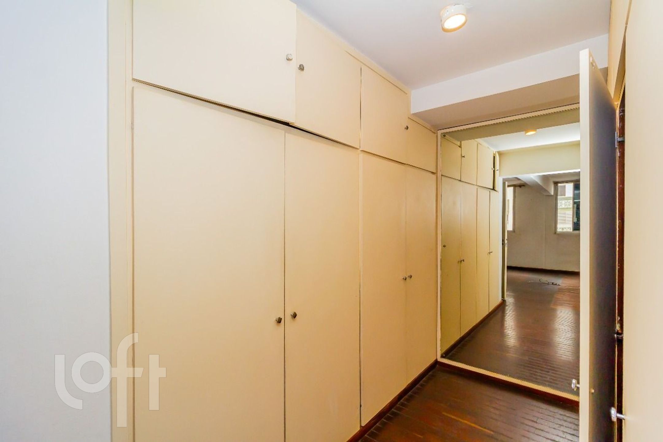 Apartamento à venda com 3 quartos, 162m² - Foto 35