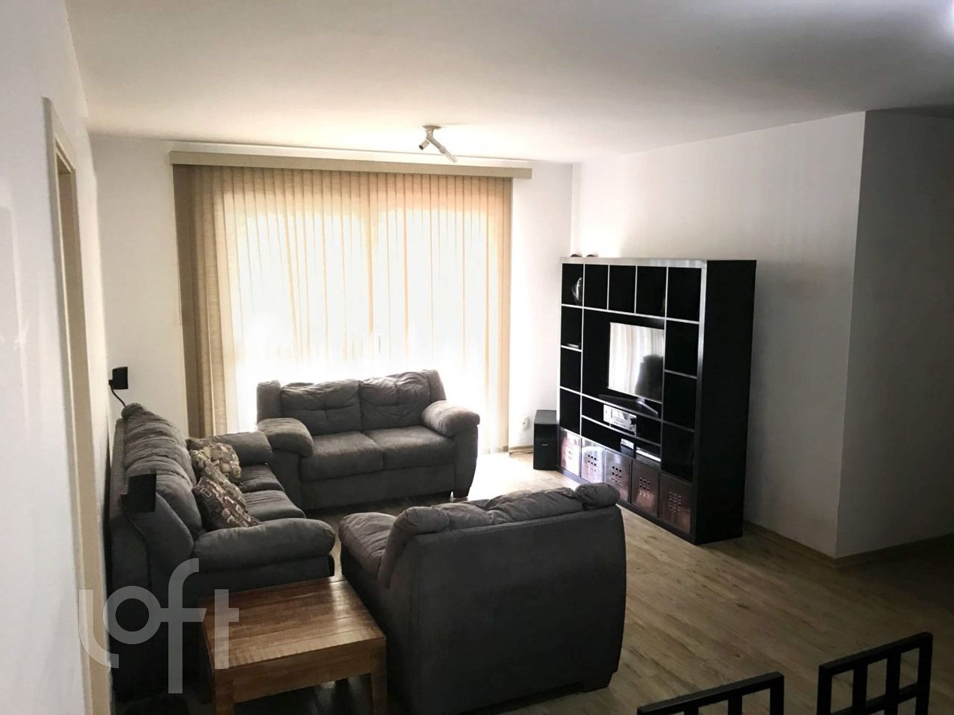 Apartamento à venda com 4 quartos, 170m² - Foto 2