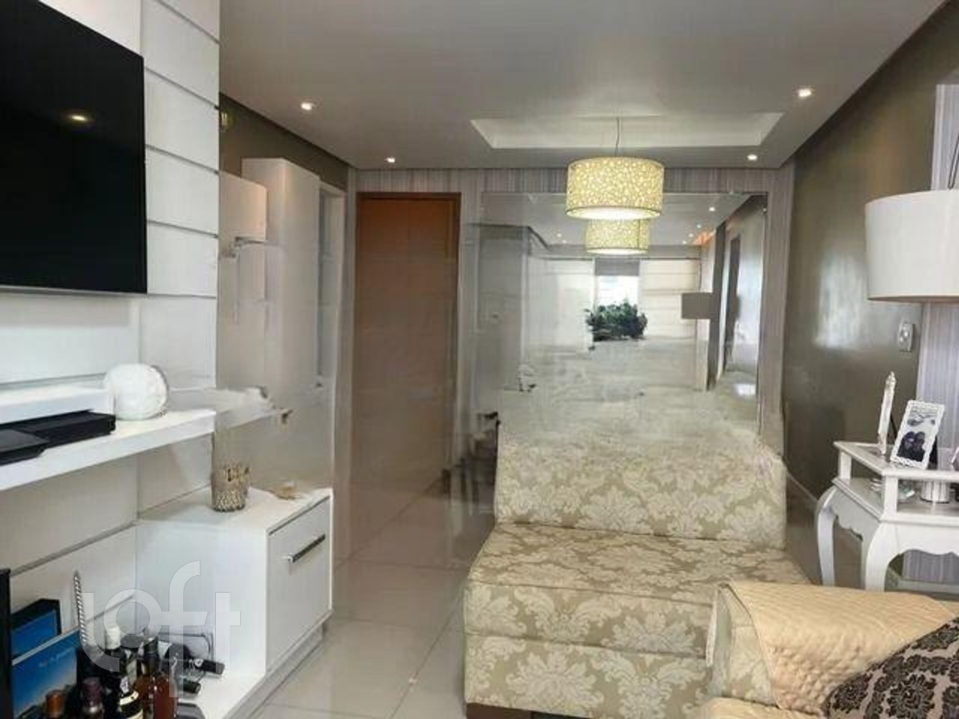 Apartamento à venda com 2 quartos, 85m² - Foto 1