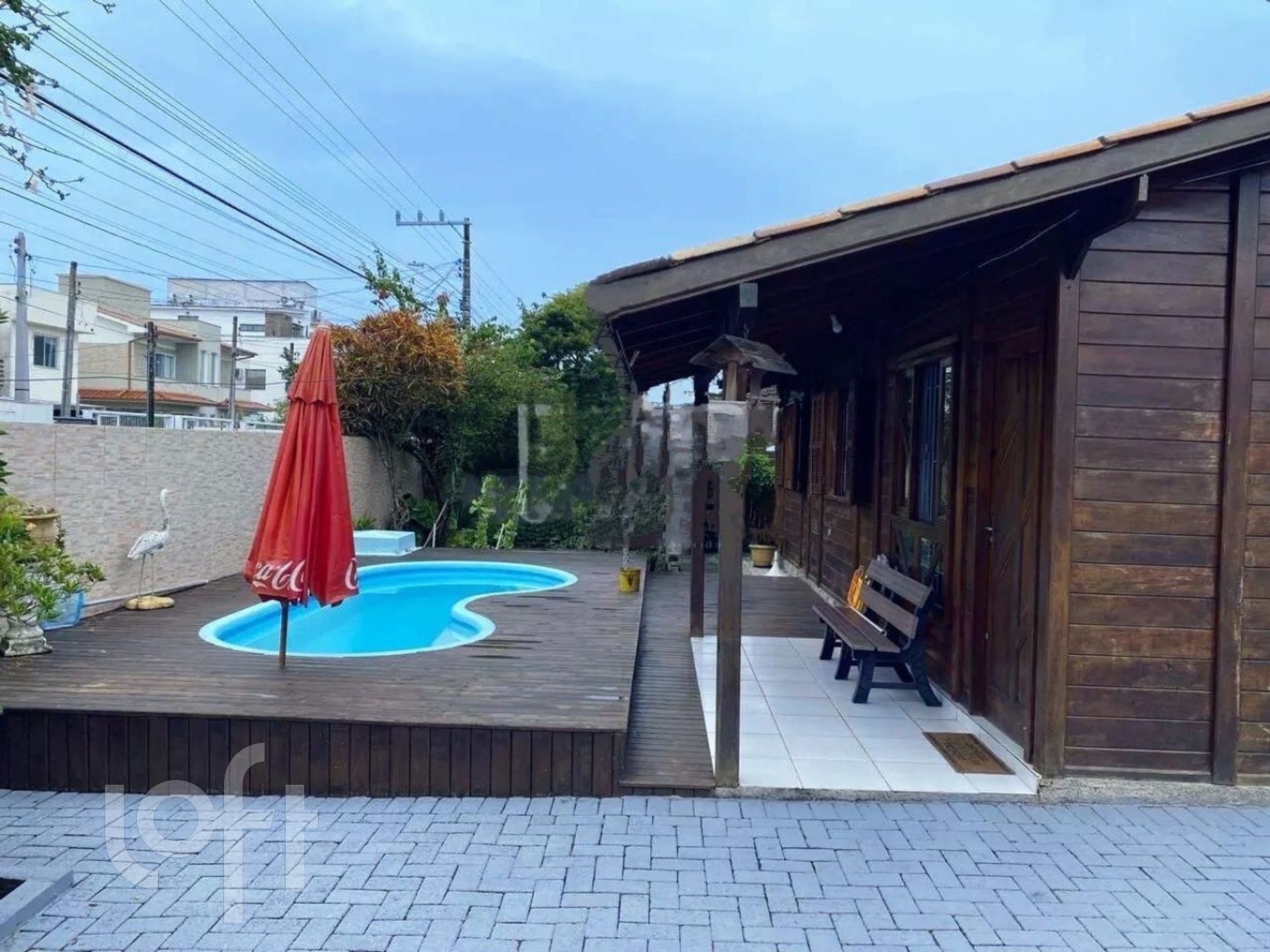 Casa Residencial com 112m², 3 quartos, 1 suíte, 3 garagens, no bairro Campeche Sul em Florianópolis