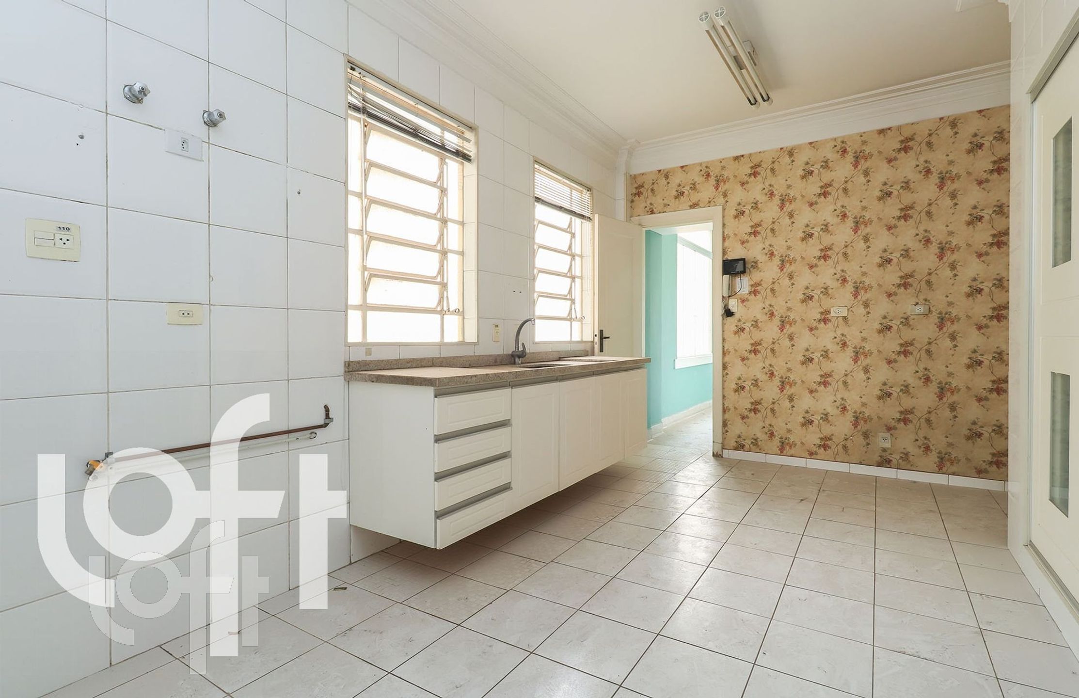 Apartamento à venda com 4 quartos, 240m² - Foto 18