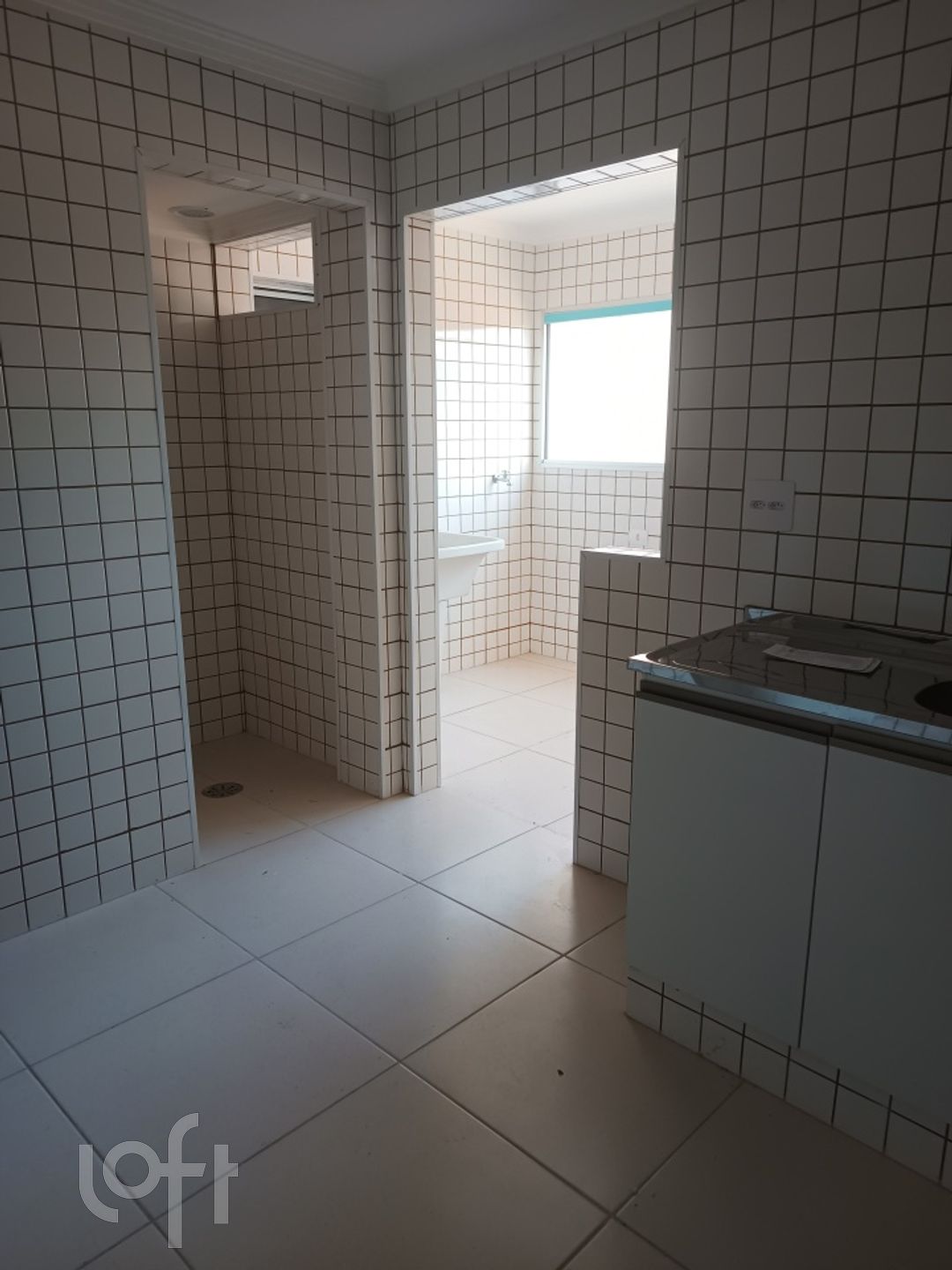 Apartamento à venda com 2 quartos, 78m² - Foto 3