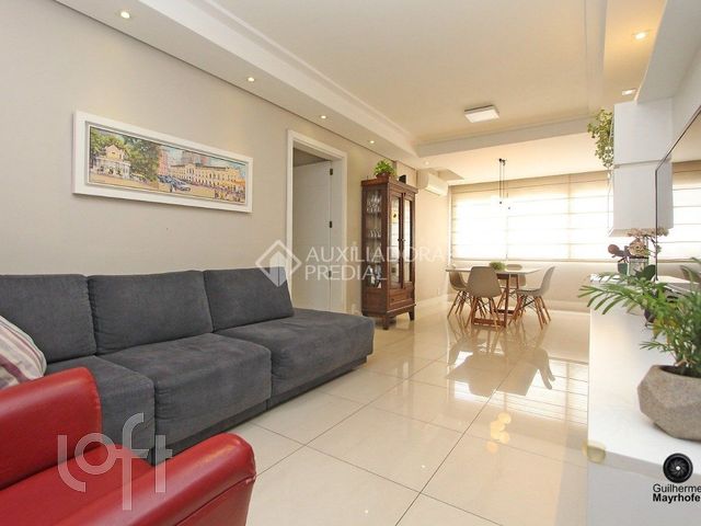 Apartamento com 94m², 3 dormitórios, 1 suíte, 2 vagas, Vila Ipiranga em Porto Alegre