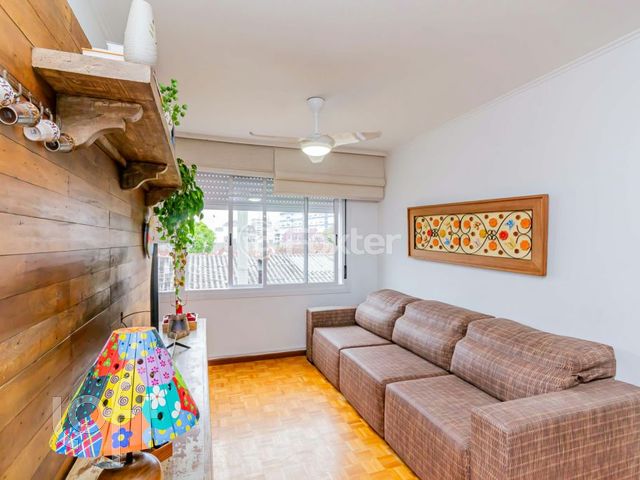 Apartamento com 100m², 3 dormitórios, 1 suíte, 1 vaga, Petrópolis em Porto Alegre