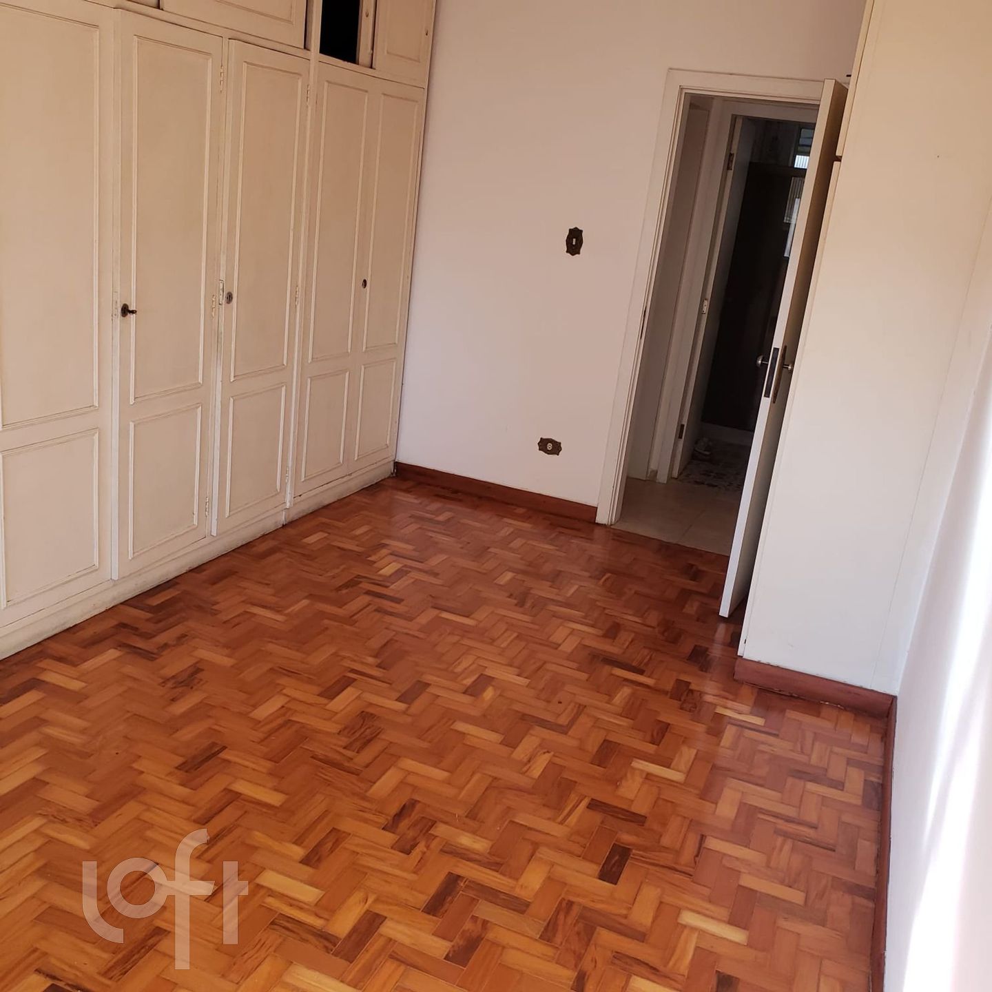 Apartamento à venda com 1 quarto, 55m² - Foto 4