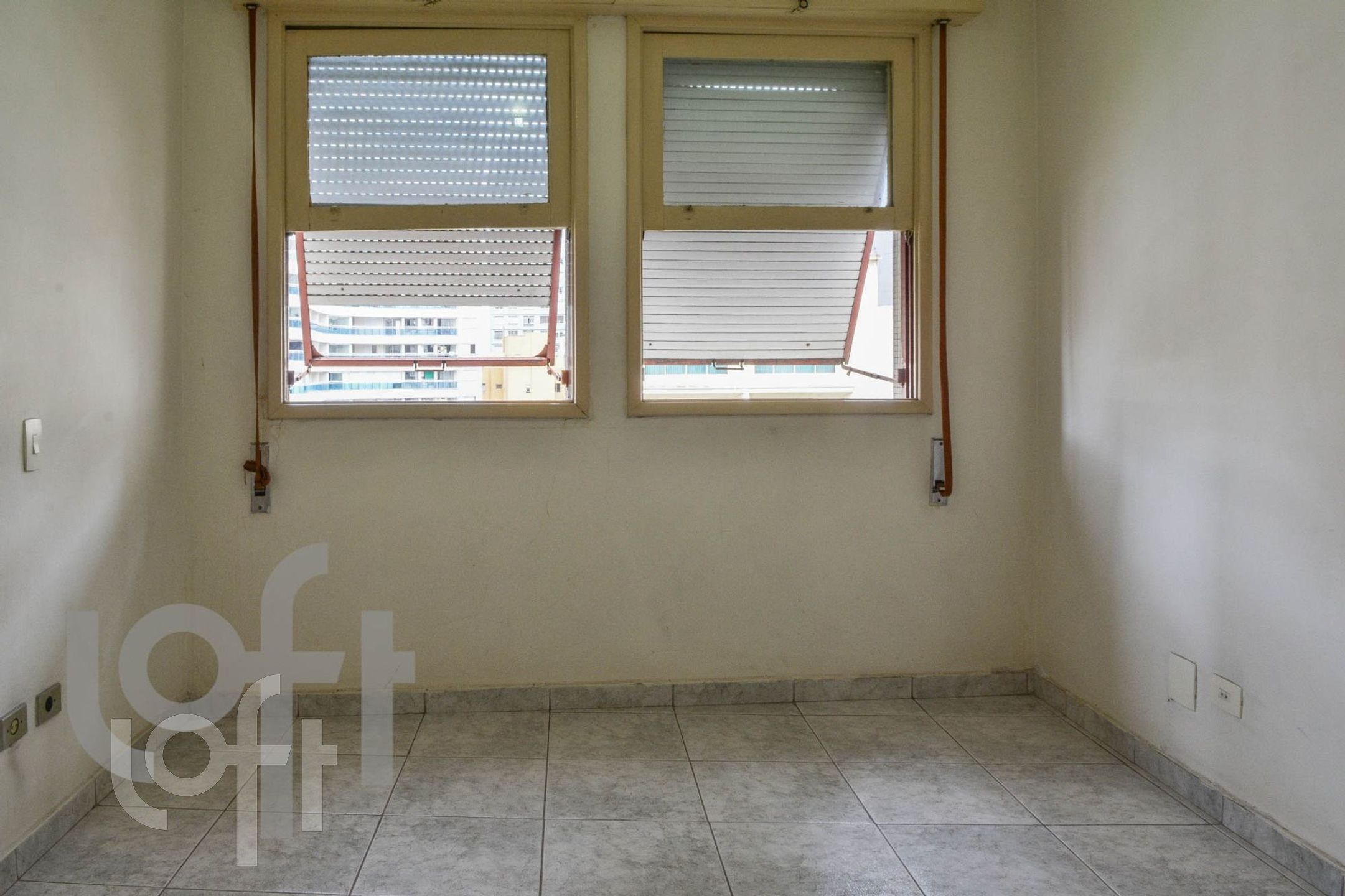 Apartamento à venda com 3 quartos, 99m² - Foto 2