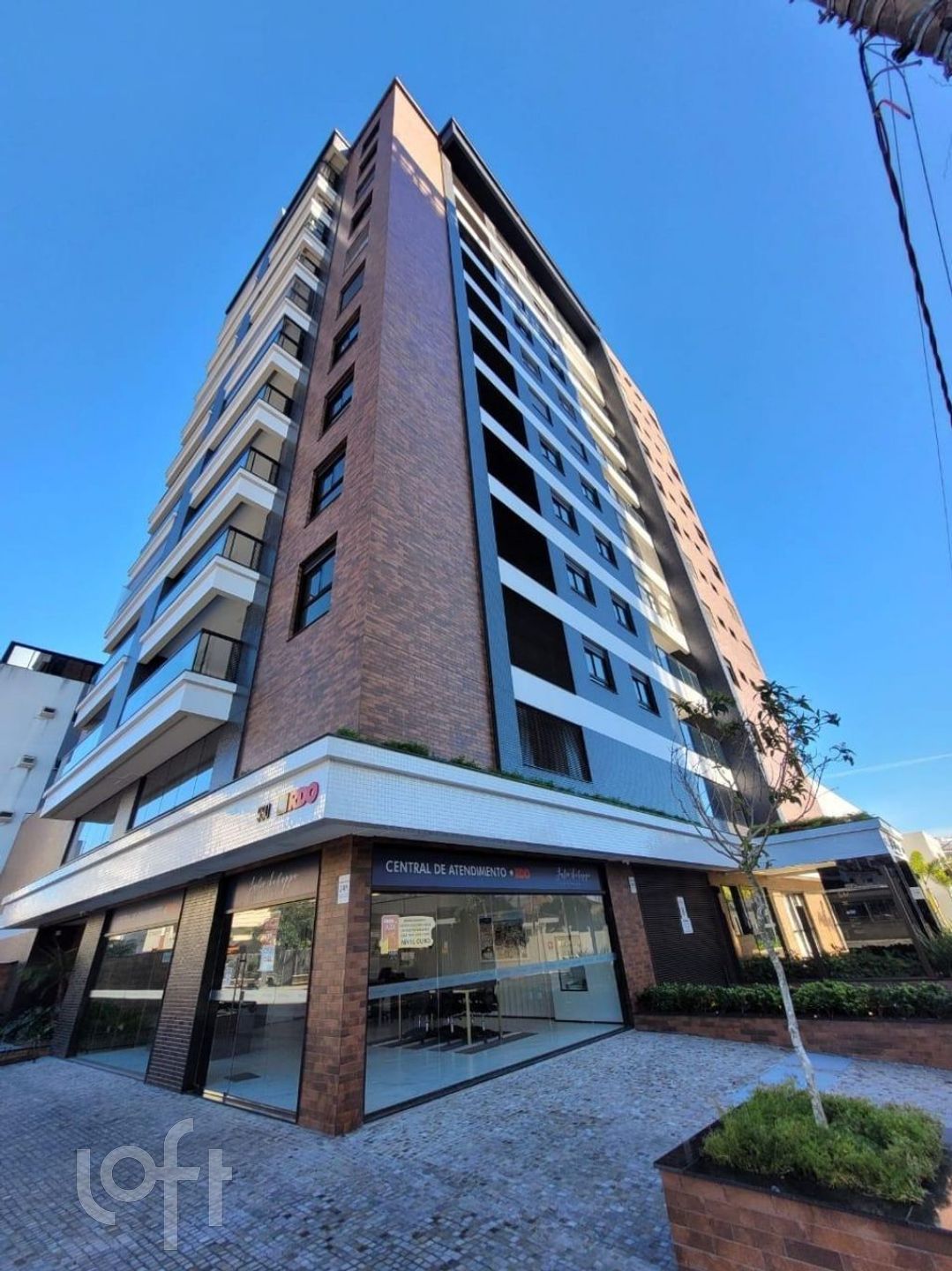 Apartamentos com 87m², 2 quartos, 2 suítes, 2 garagens, no bairro Canto em Florianópolis
