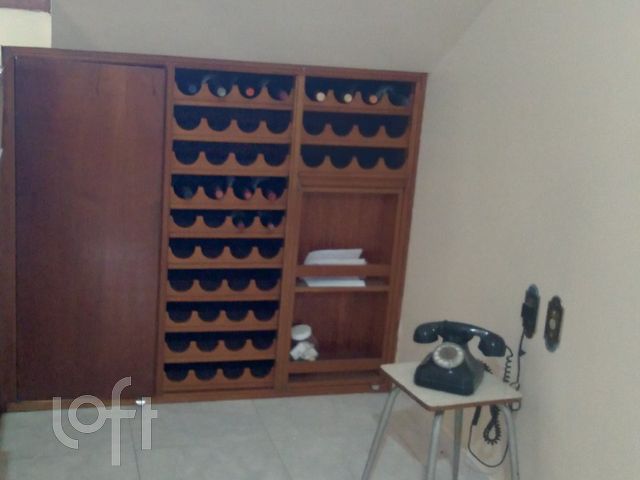 Casa com 226m², 3 dormitórios, 1 suíte, 4 vagas, São João em Porto Alegre