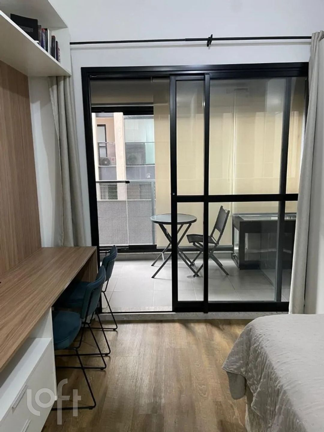 Studio semi-mobiliado em Pinheiros / Próximo ao me