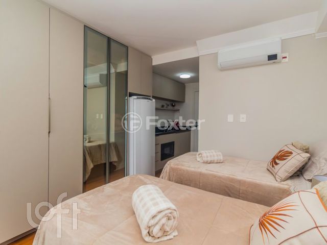 Apartamento com 24m², 1 dormitório, 1 vaga, Rio Branco em Porto Alegre