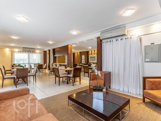 Apartamento com 162m², 3 dormitórios, 3 suítes, 3 vagas, Moinhos de Vento em Porto Alegre