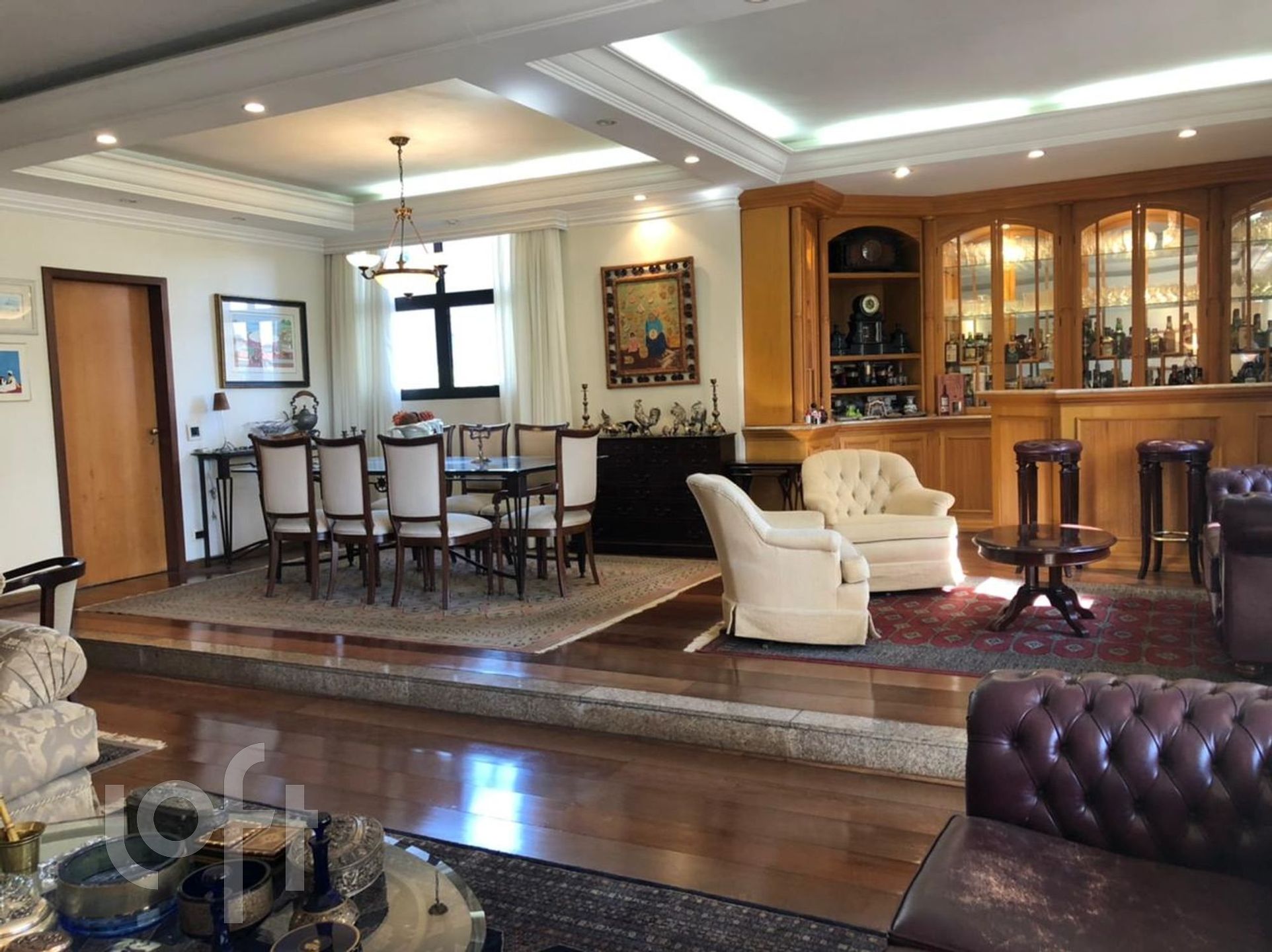 Apartamento à venda em Sumaré com 230 m², 4 quartos, 3 suítes, 4 vagas
