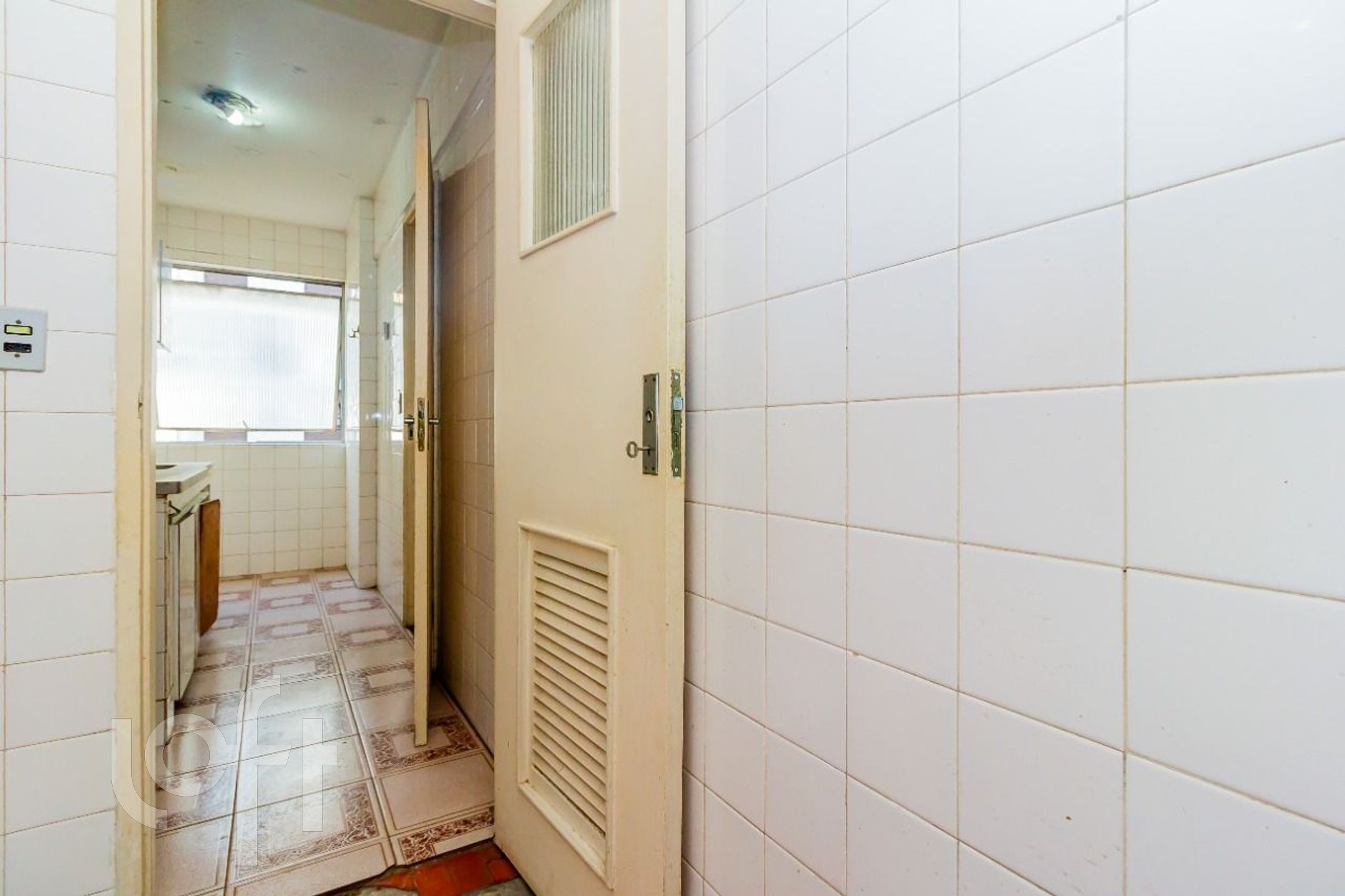 Apartamento à venda com 1 quarto, 57m² - Foto 18