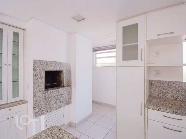 Apartamento com 76m², 2 dormitórios, 1 vaga, Petrópolis em Porto Alegre