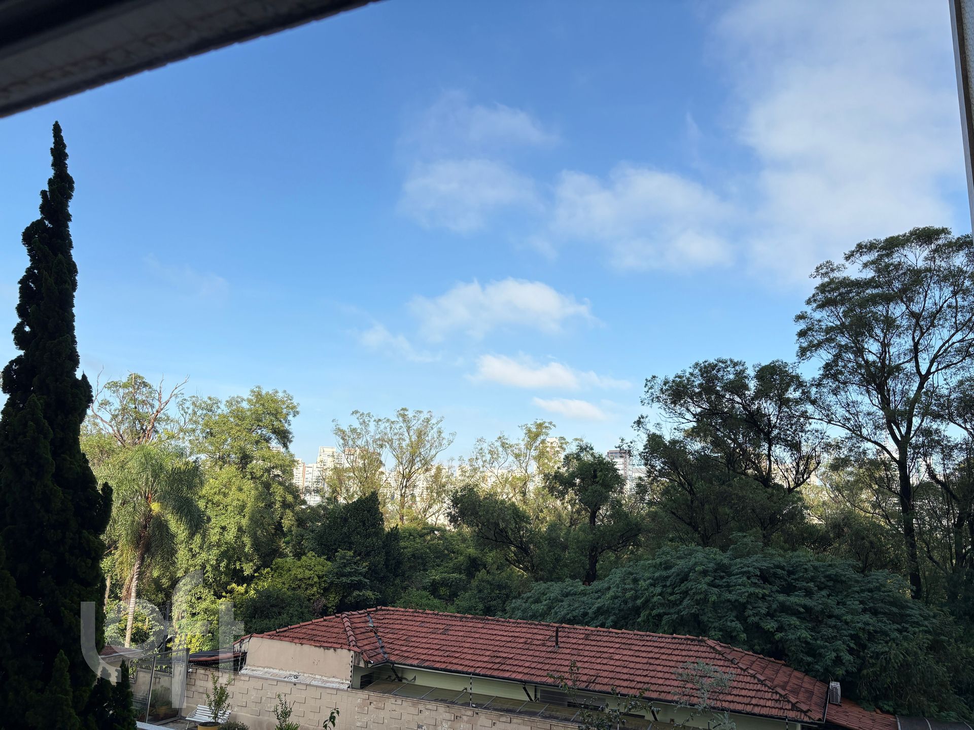 Imagem da propriedade PU1i3s997 6