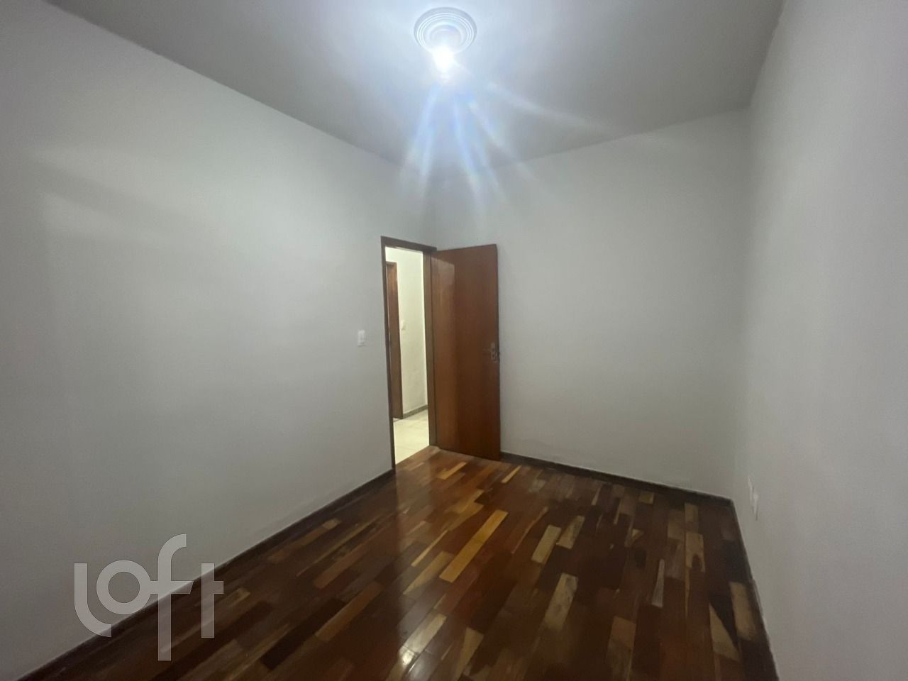 Casa à venda com 2 quartos, 62m² - Foto 7