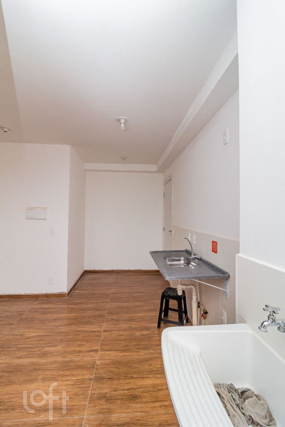 Apartamento à venda com 2 quartos, 40m² - Foto 6