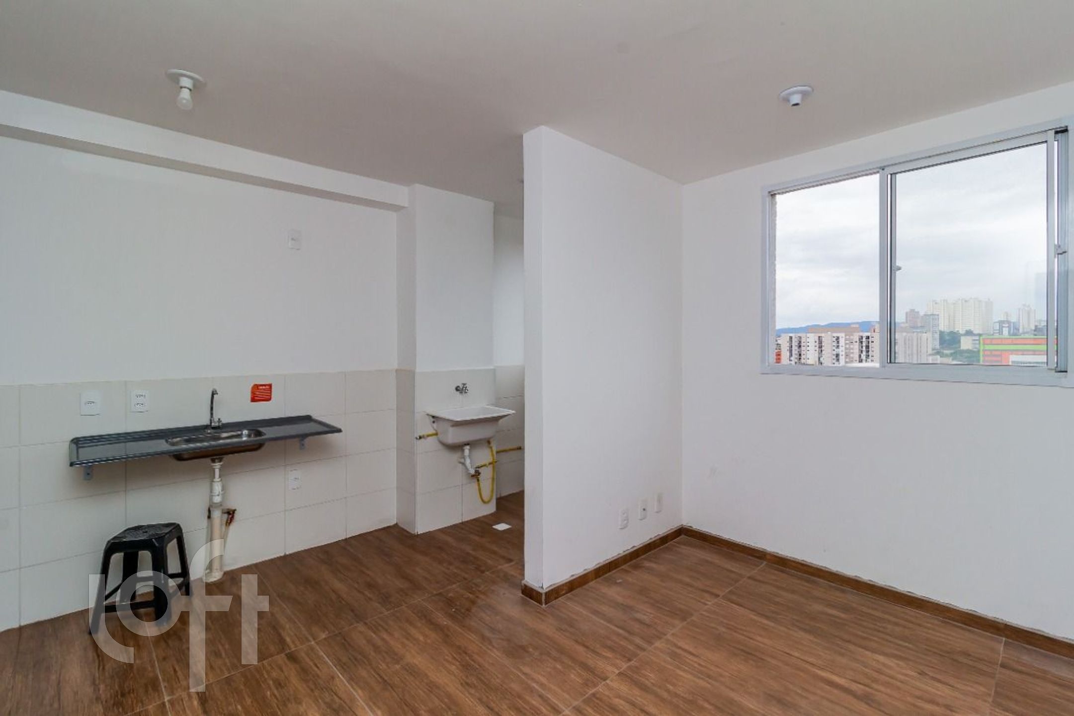 Apartamento à venda com 2 quartos, 40m² - Foto 3