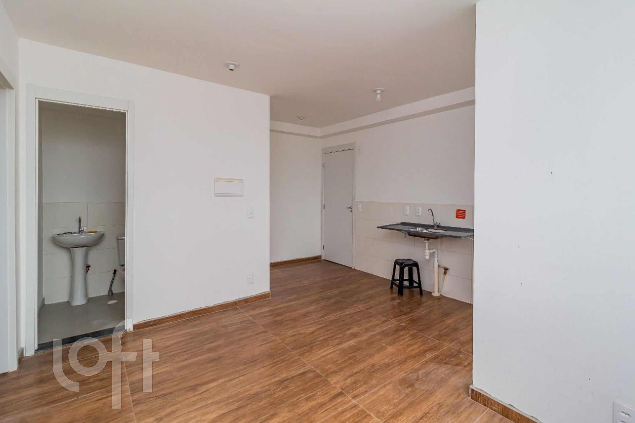 Apartamento à venda com 2 quartos, 40m² - Foto 4