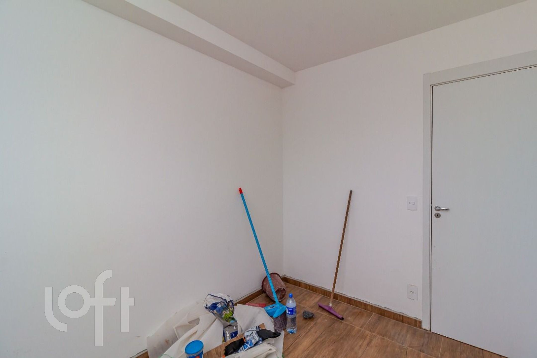 Apartamento à venda com 2 quartos, 40m² - Foto 15