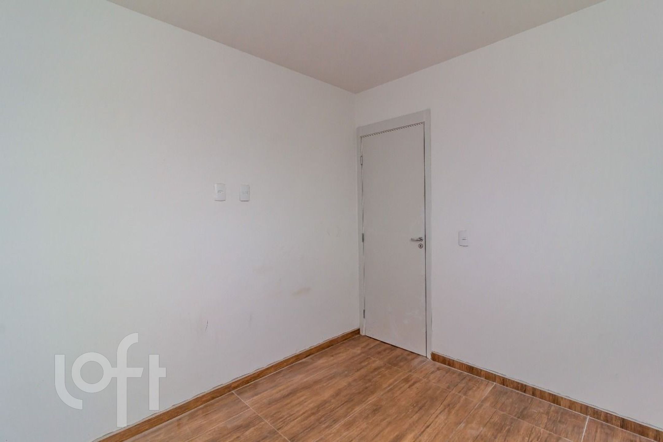 Apartamento à venda com 2 quartos, 40m² - Foto 11