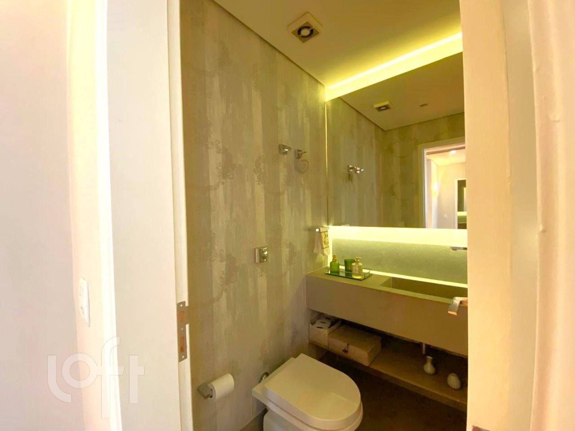 Apartamento à venda com 3 quartos, 185m² - Foto 9