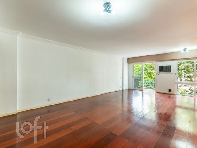 Apartamento com 168m², 3 dormitórios, 1 suíte, 1 vaga, Moinhos de Vento em Porto Alegre