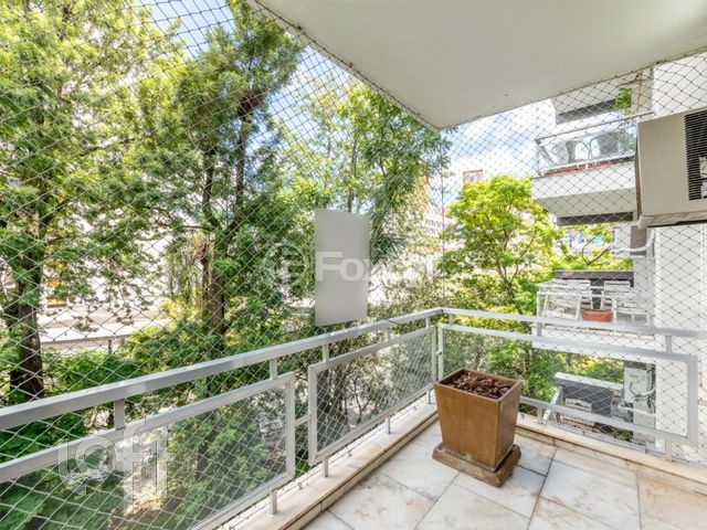 Apartamento com 168m², 3 dormitórios, 1 suíte, 1 vaga, Moinhos de Vento em Porto Alegre