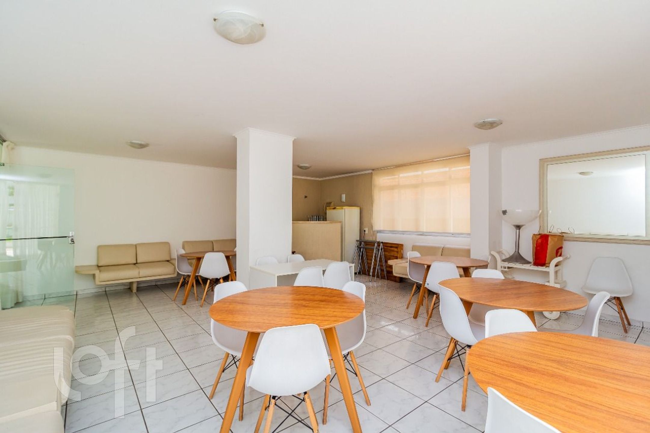 Apartamento à venda com 2 quartos, 71m² - Foto 38