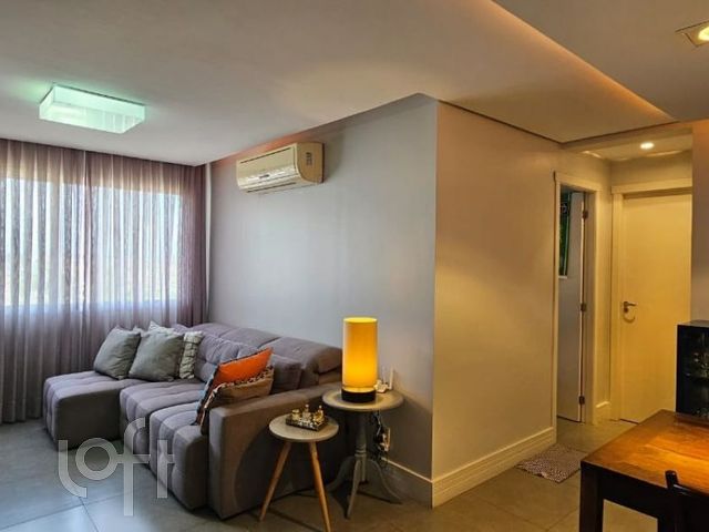 Apartamento com 68m², 3 dormitórios, 1 suíte, 1 vaga, Vila Ipiranga em Porto Alegre