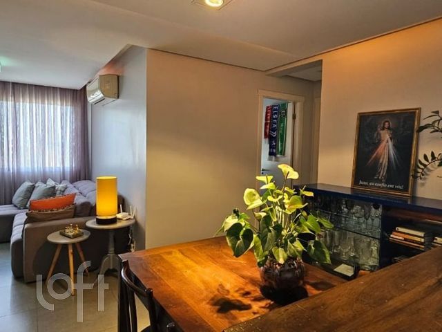 Apartamento com 68m², 3 dormitórios, 1 suíte, 1 vaga, Vila Ipiranga em Porto Alegre