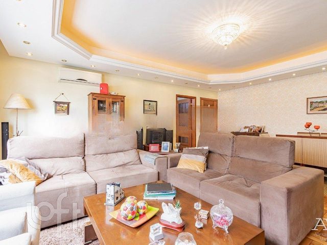 Apartamento com 120m², 3 dormitórios, 1 suíte, 1 vaga, Santa Cecília em Porto Alegre