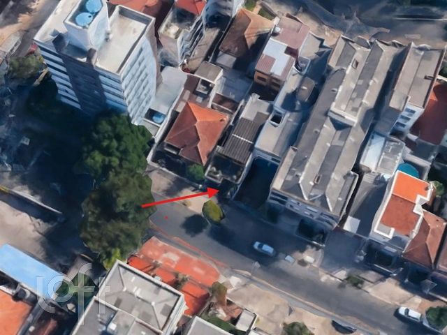 Casa com 132m², 2 dormitórios, 1 vaga, Petrópolis em Porto Alegre