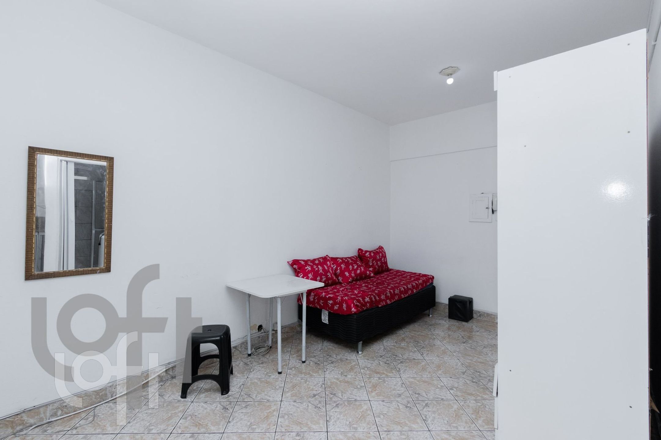 Apartamento à venda com 1 quarto, 26m² - Foto 2