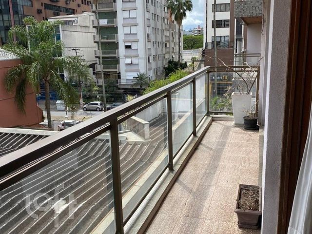 Apartamento com 161m², 3 dormitórios, 1 suíte, 1 vaga, Menino Deus em Porto Alegre