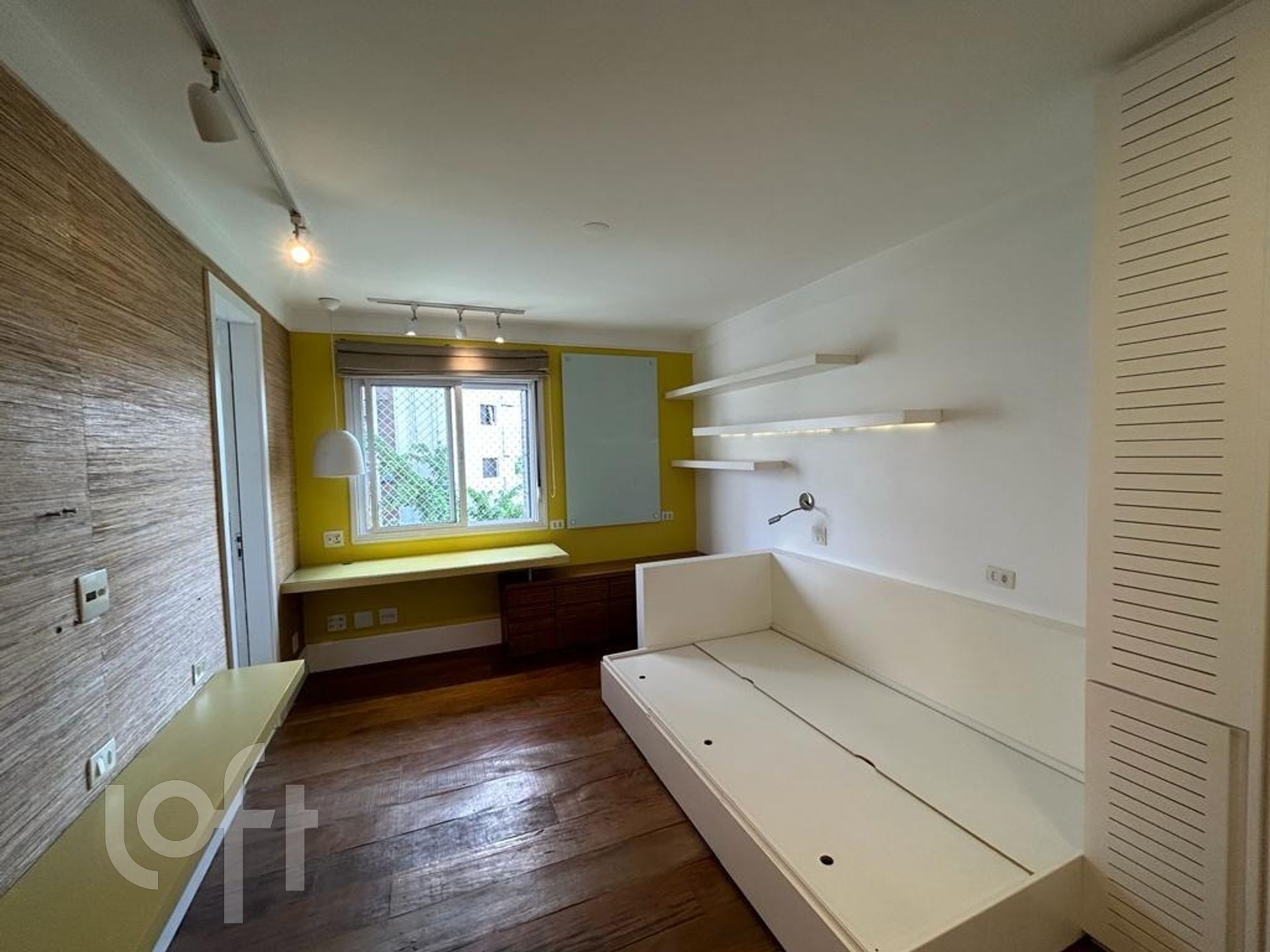 Apartamento à venda com 4 quartos, 240m² - Foto 14