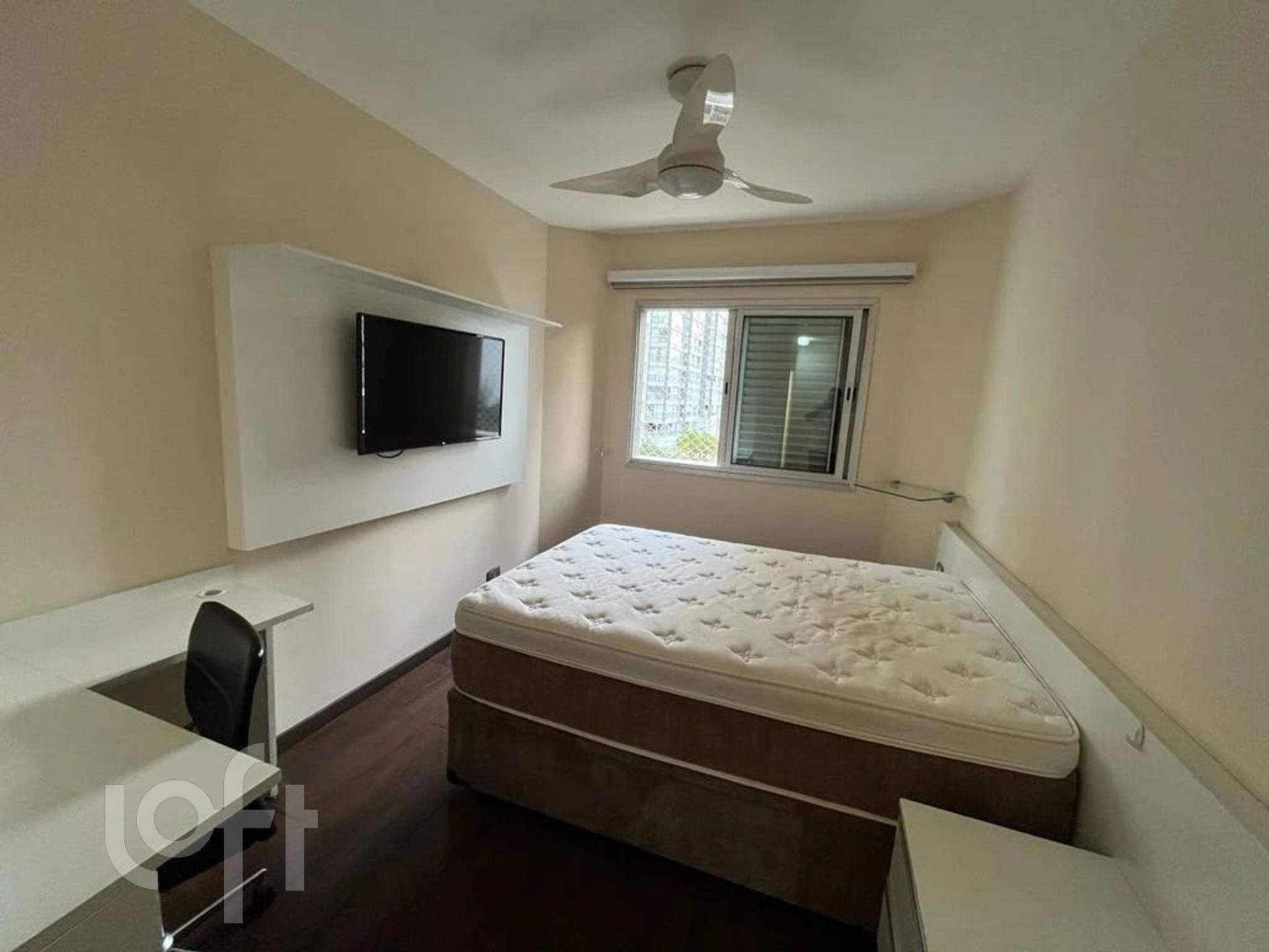 Apartamento à venda com 2 quartos, 70m² - Foto 7