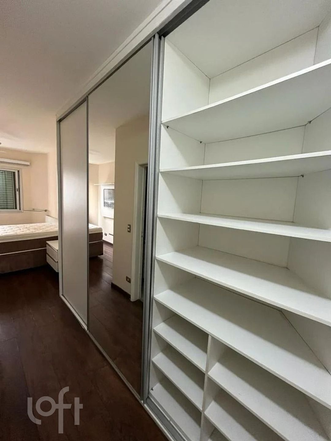 Apartamento à venda com 2 quartos, 70m² - Foto 9