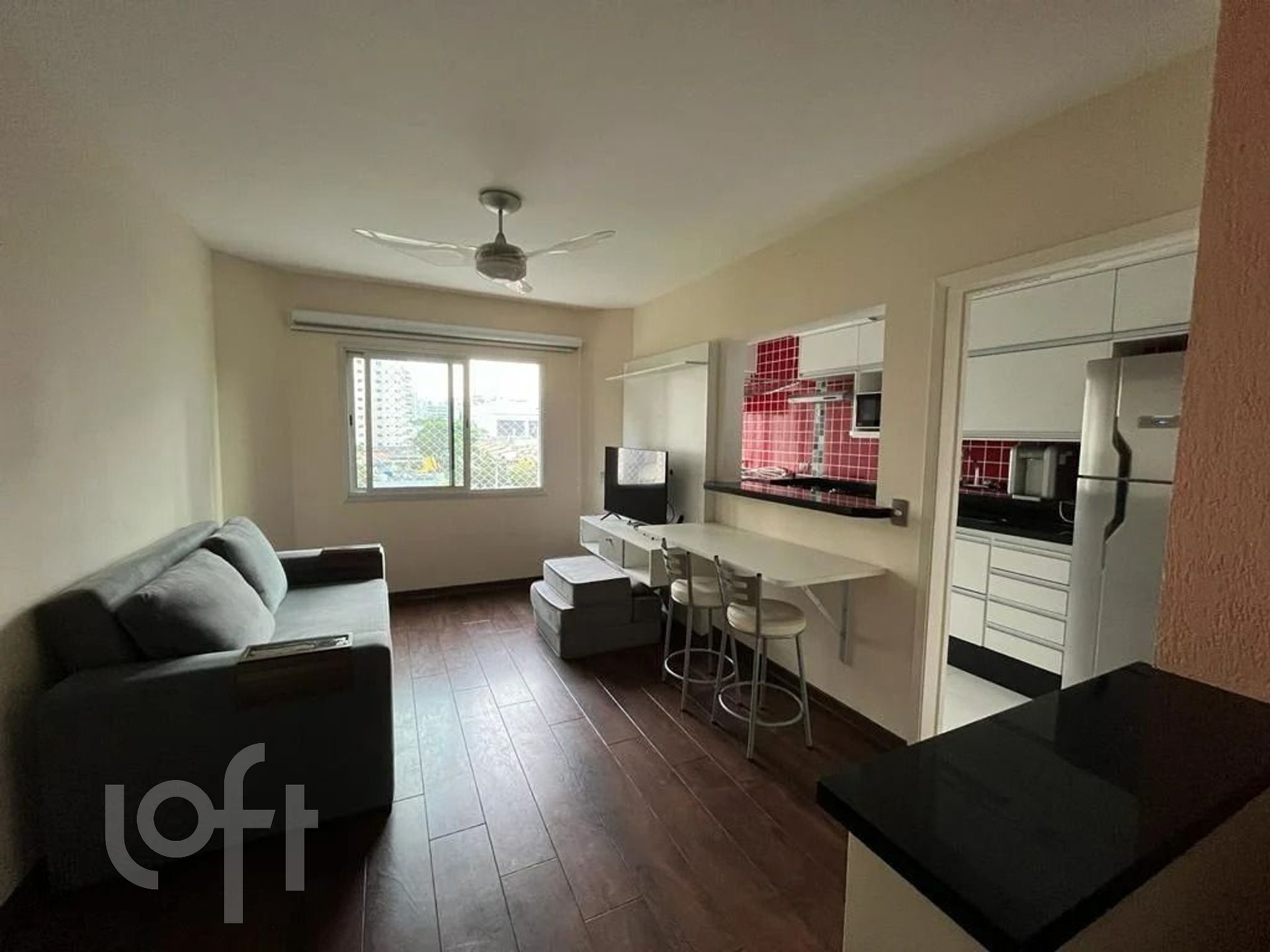 Apartamento à venda com 2 quartos, 70m² - Foto 1