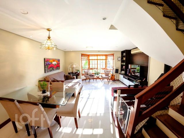 Casa com 153m², 3 dormitórios, 1 suíte, 2 vagas, Chácara das Pedras em Porto Alegre