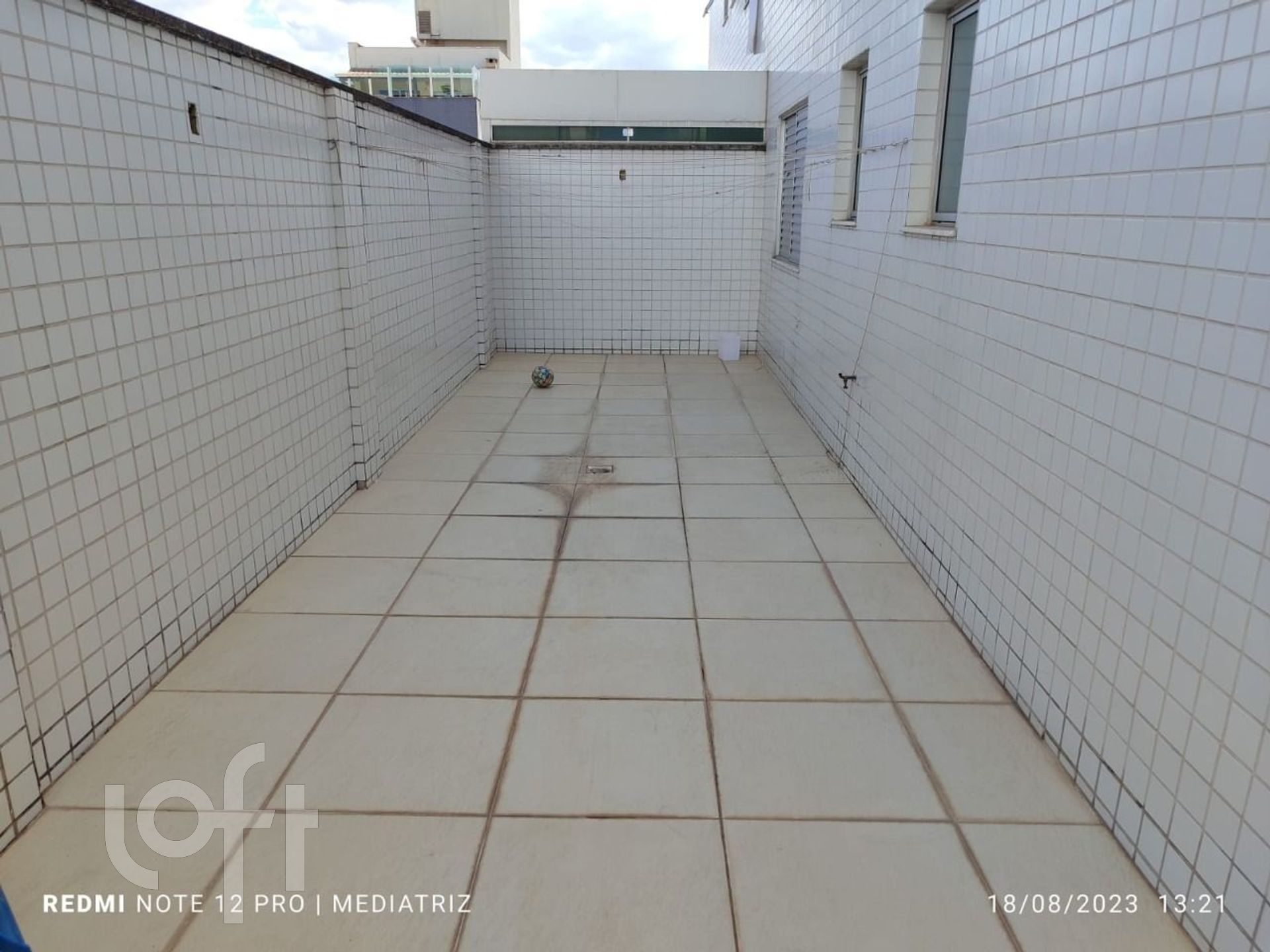 Apartamento à venda com 3 quartos, 110m² - Foto 32