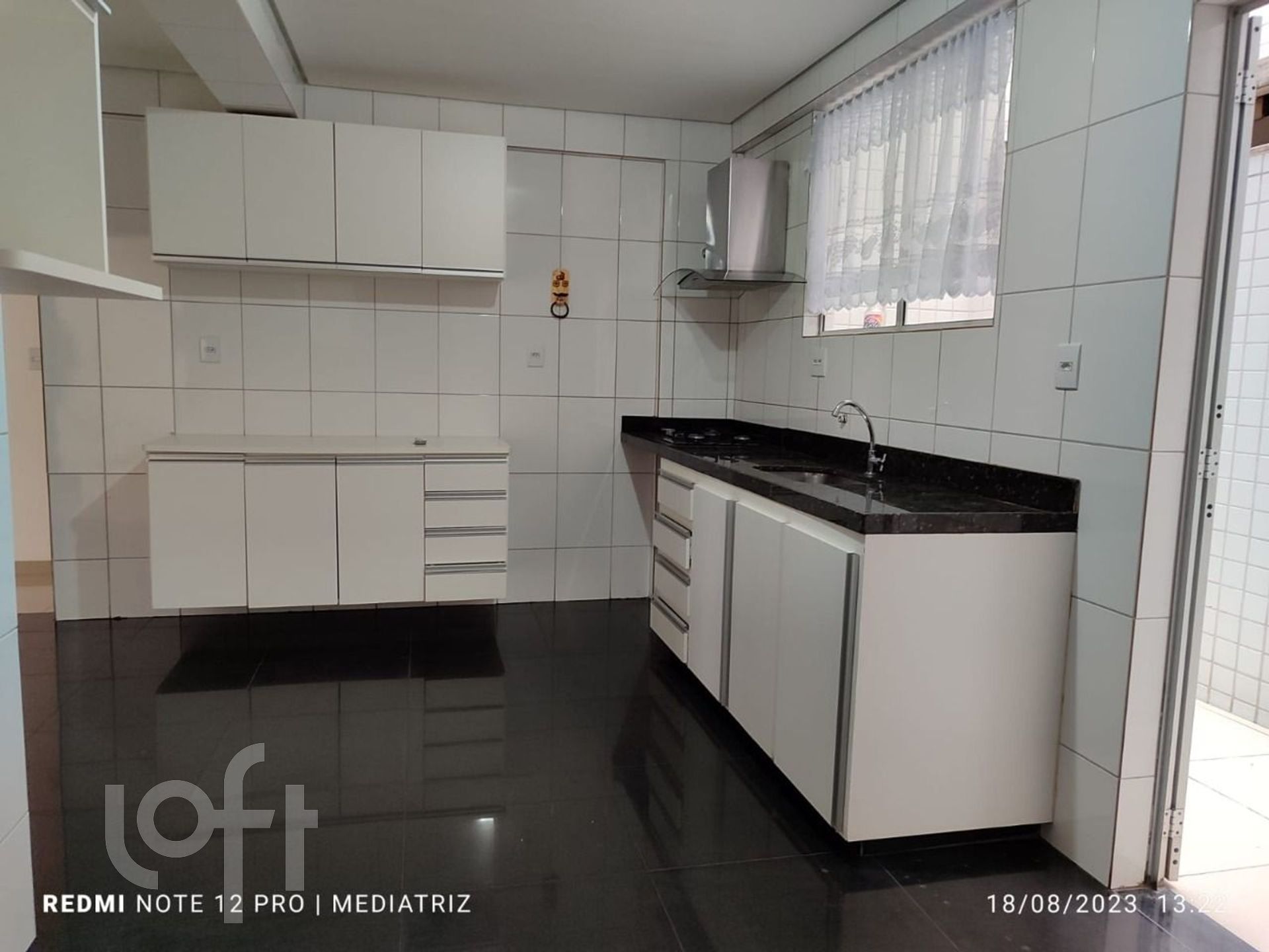 Apartamento à venda com 3 quartos, 110m² - Foto 4