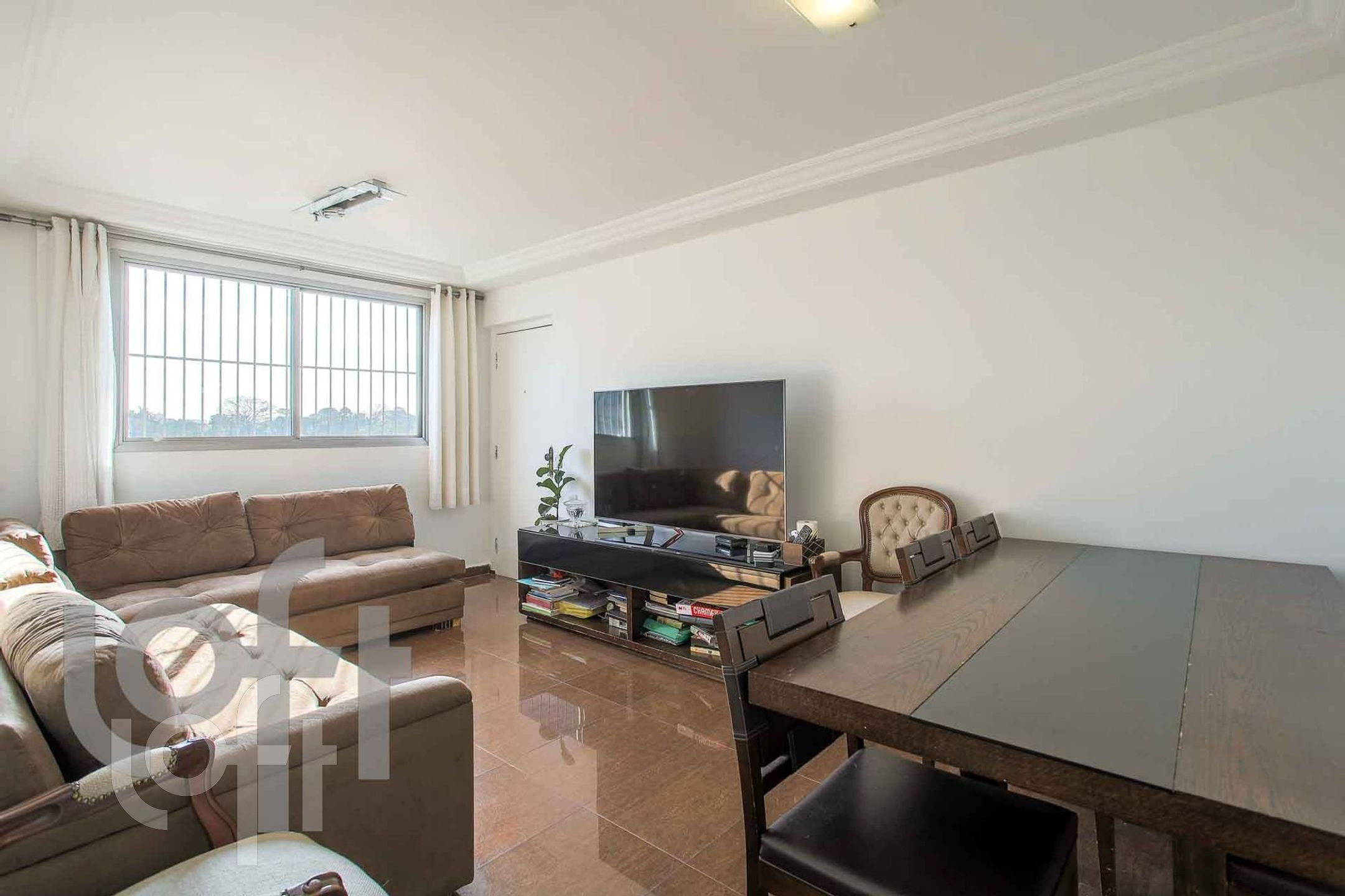 Apartamento à venda com 3 quartos, 90m² - Foto 1