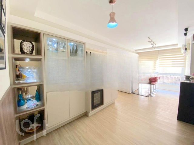 Apartamento com 75m², 3 dormitórios, 1 suíte, 1 vaga, Santana em Porto Alegre